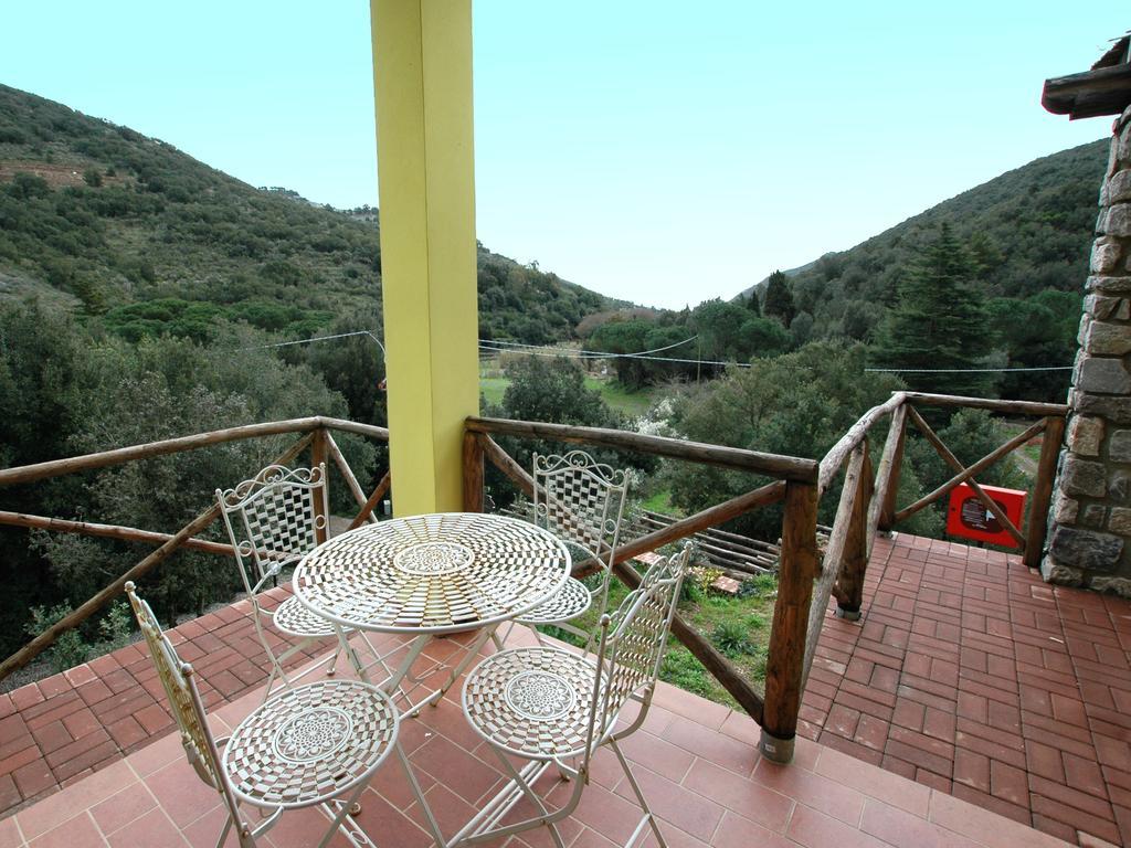 Villaggio Di Mezzo Ortano Rio Marina Ruang foto
