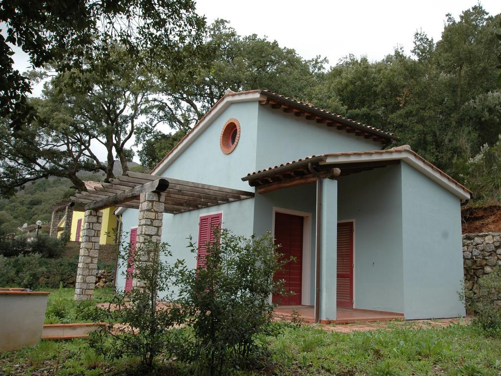 Villaggio Di Mezzo Ortano Rio Marina Ruang foto